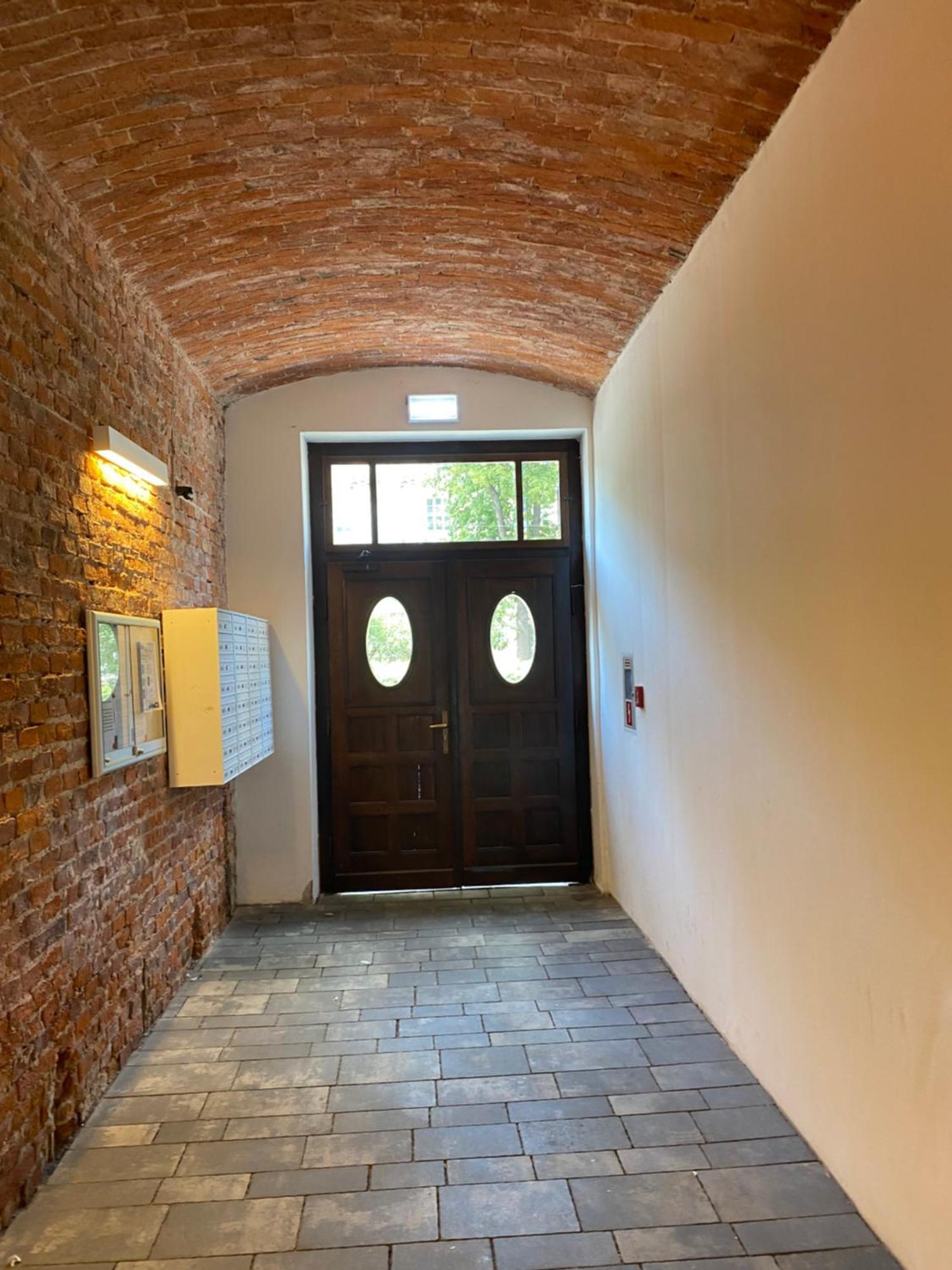 クラクフCharming Loft In The Old Townアパートメント エクステリア 写真